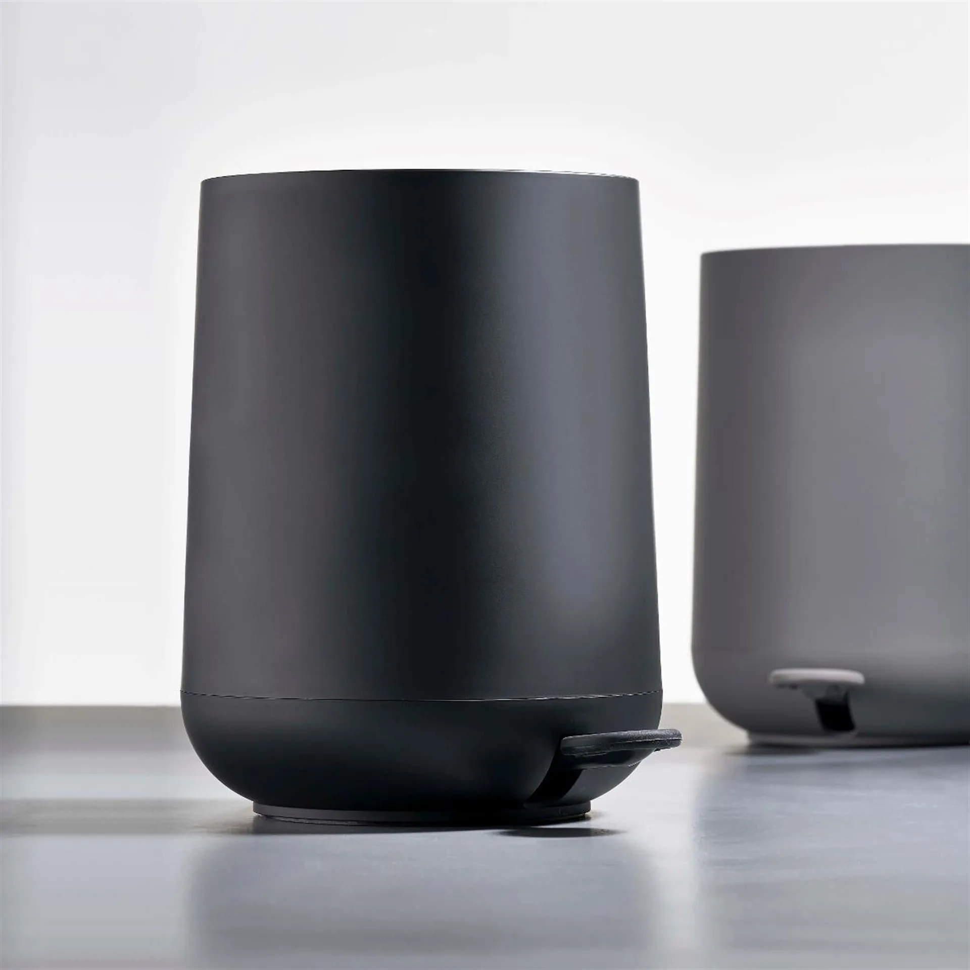 Nova poljinroskis 5 l, musta Zone Denmark