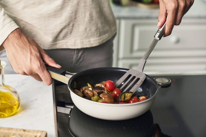 Zwilling Pure paistinpannu Ø24 cm, Norsunluunvalkoinen Zwilling