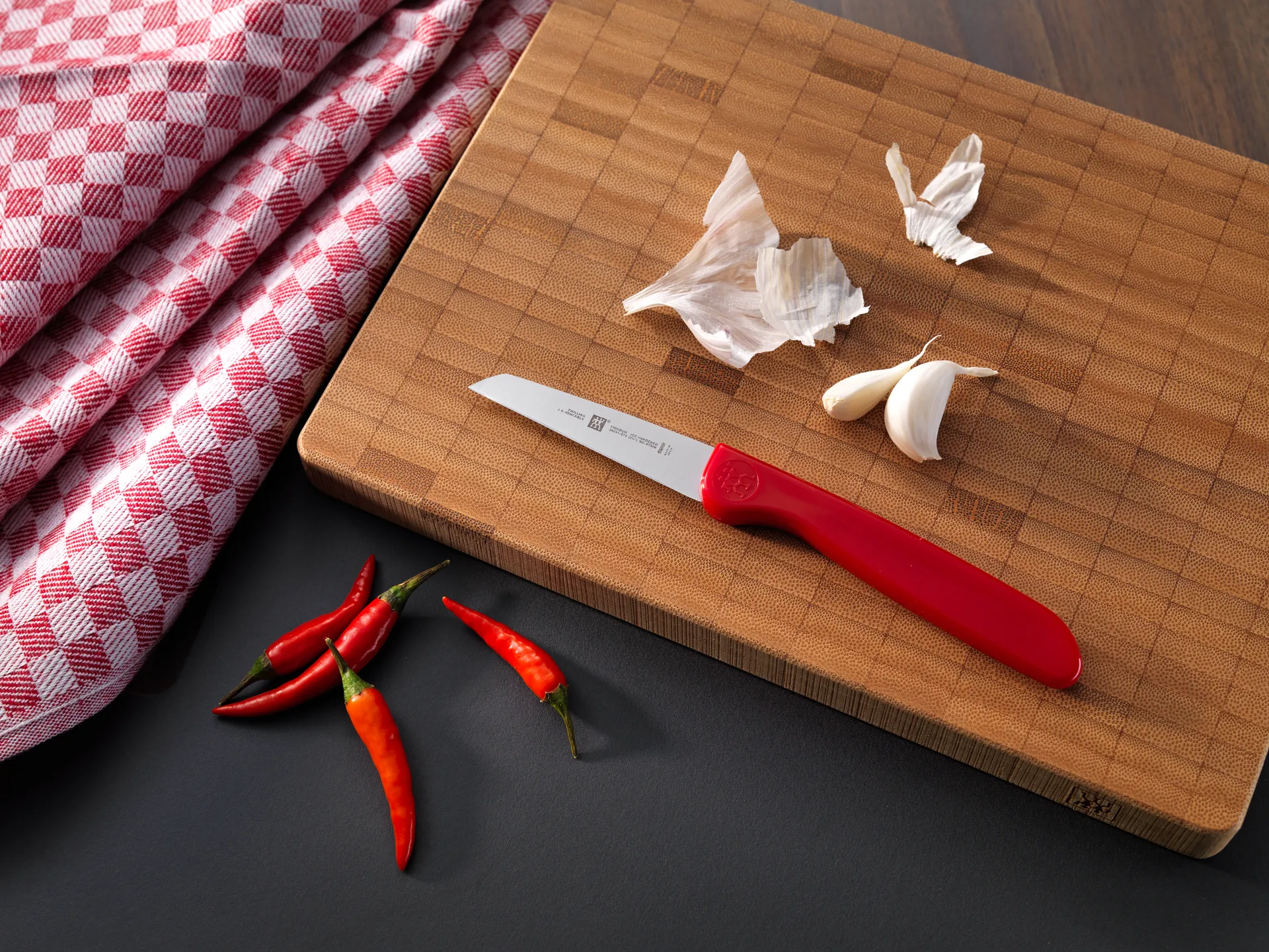 Zwilling Twin grip vihannesveitsi 7 cm, Punainen-ruostumaton teräs Zwilling